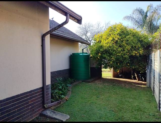 3 BEDROOM HOUSE FOR SALE IN KEMPTON PARK EXT 4